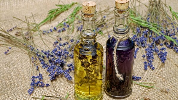 CO2 Extracted Oils wholesaler in India