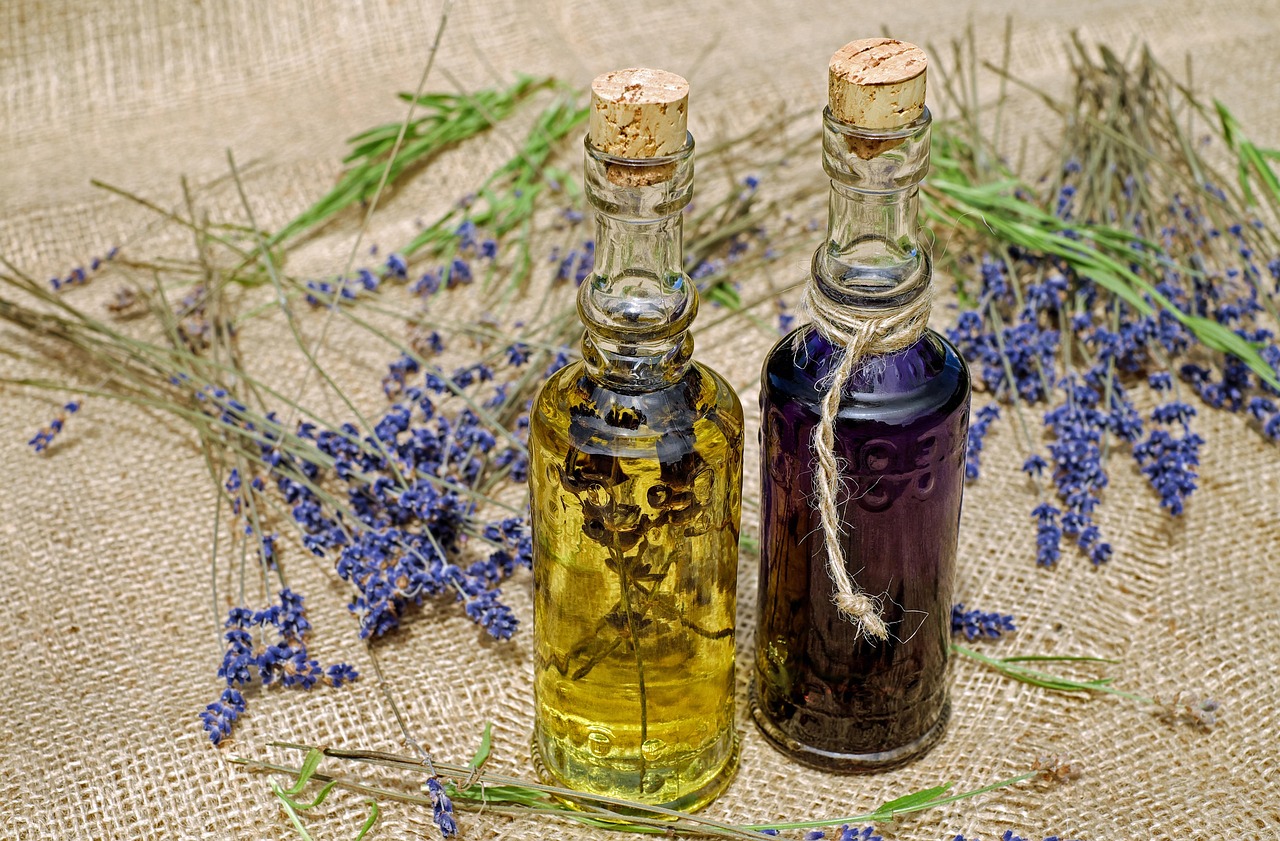 CO2 Extracted Oils wholesaler in India