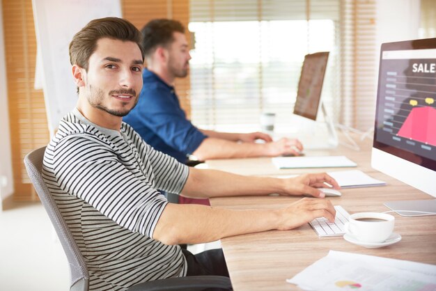 Best Web Designing Company in Delhi NCR: A Complete Guide to Choosing the Right Partner for Your Business
