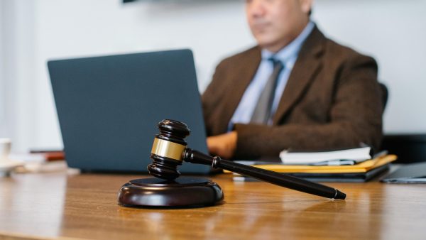 Legal employment contract Sweden